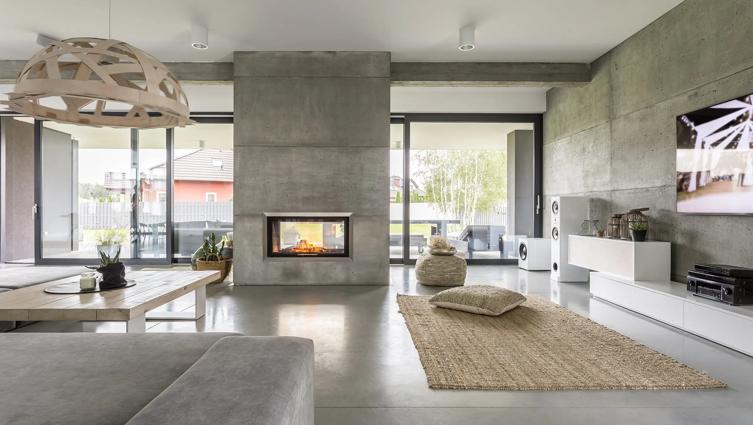 Article image for desktop or mobile